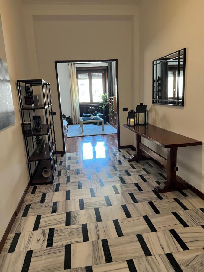 Rebecca'S Milano Collection: Repubblica Appartement Buitenkant foto