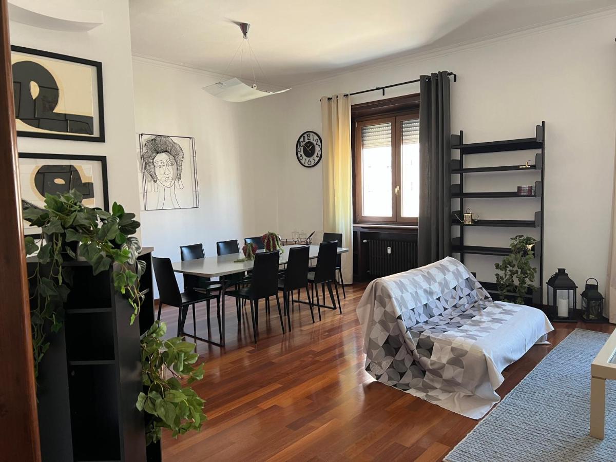 Rebecca'S Milano Collection: Repubblica Appartement Buitenkant foto